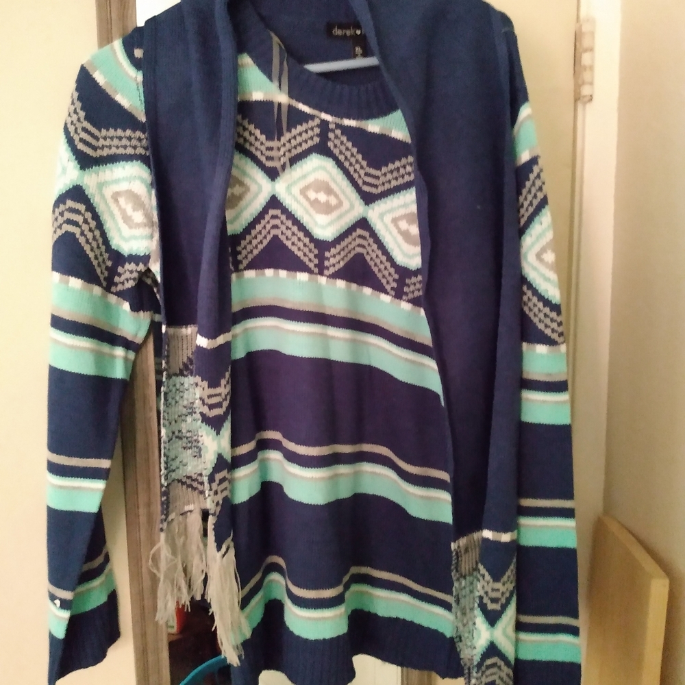 COPY - Sweater with scarf